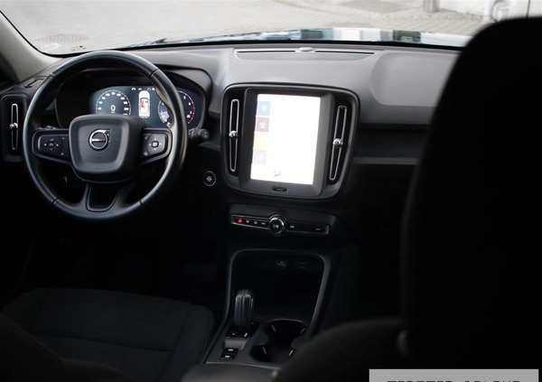 Volvo XC 40 cena 103555 przebieg: 125863, rok produkcji 2019 z Rydułtowy małe 352